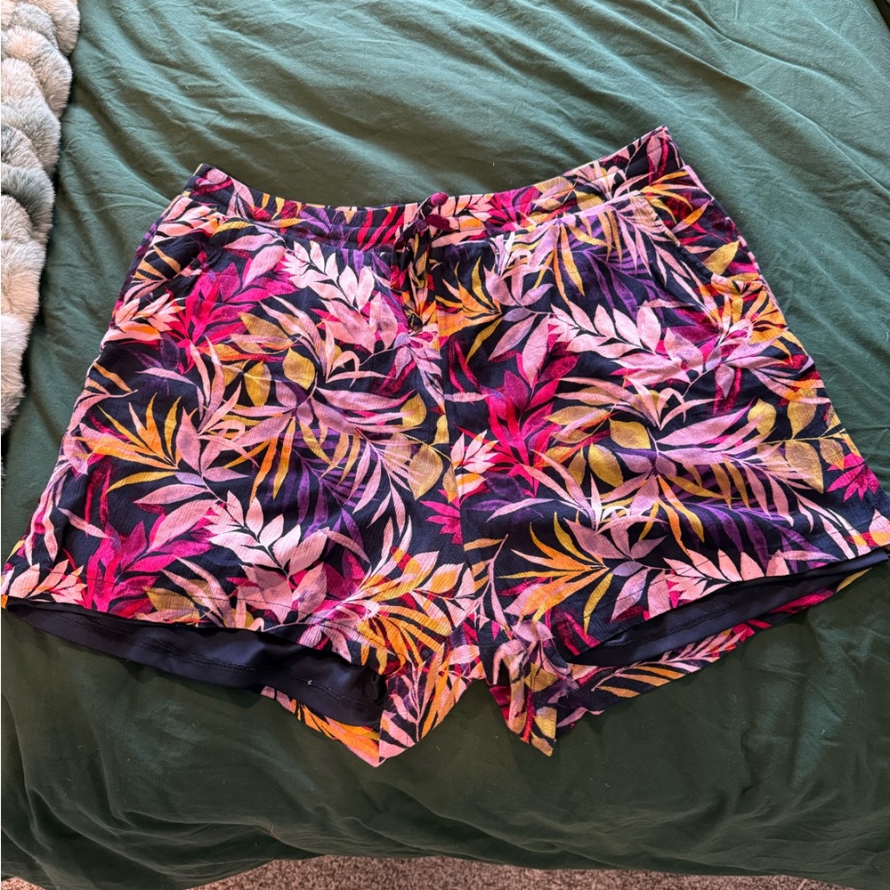 Torrid Floral Women's Shorts - Multicolor Sz 2